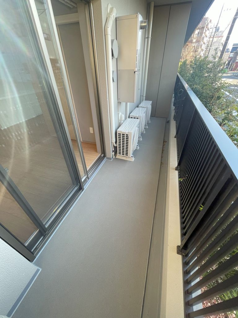 バルコニー　バルコニー