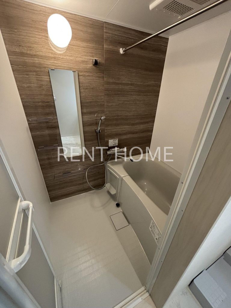 バス・シャワールーム　同仕様タイプ写真です