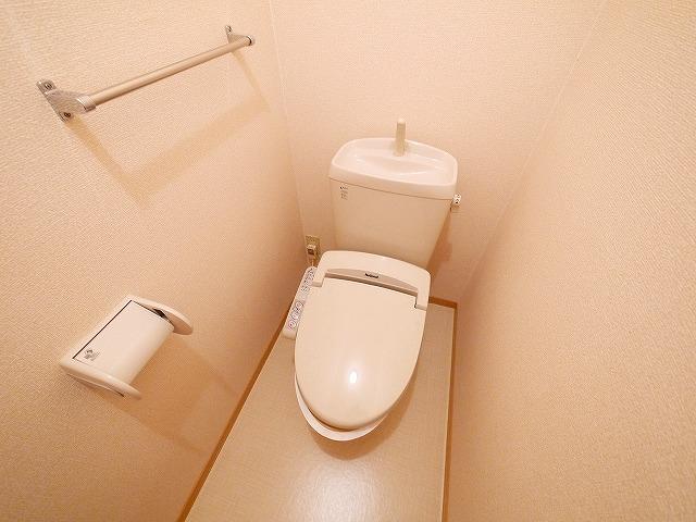 トイレ　トイレもきれいです