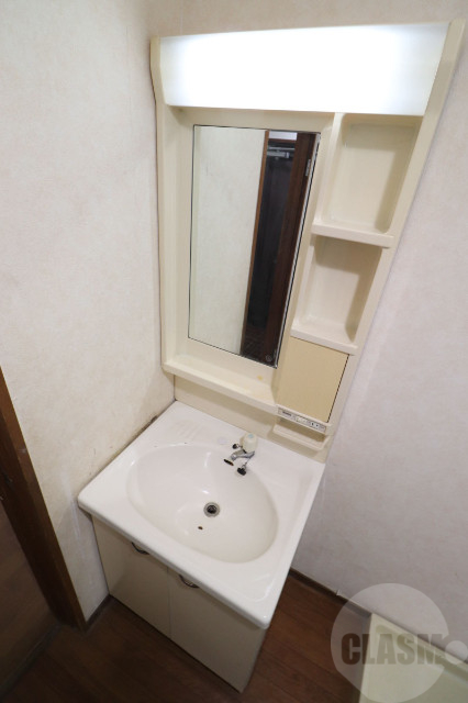 洗面設備　独立洗面台あります