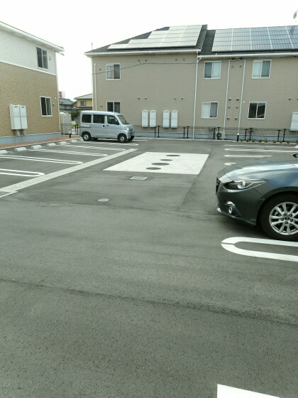 駐車場　駐車場