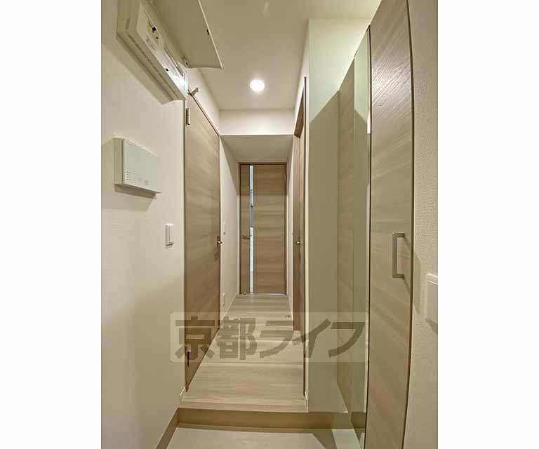 その他部屋・スペース　玄関から見たところです。