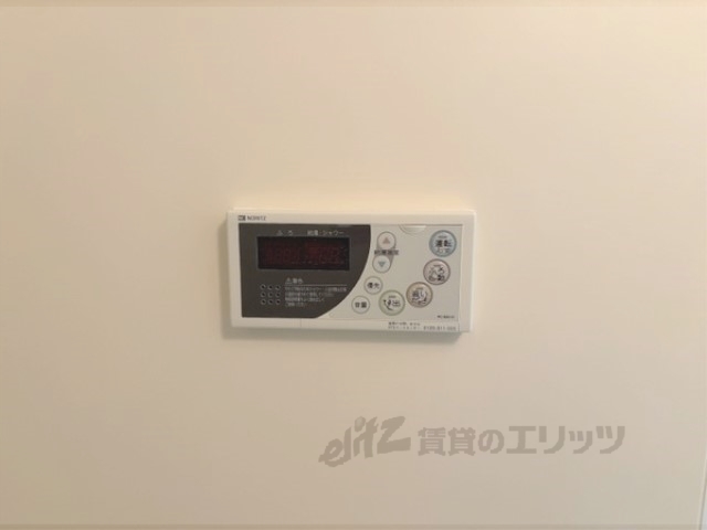 その他設備　給湯器リモコン