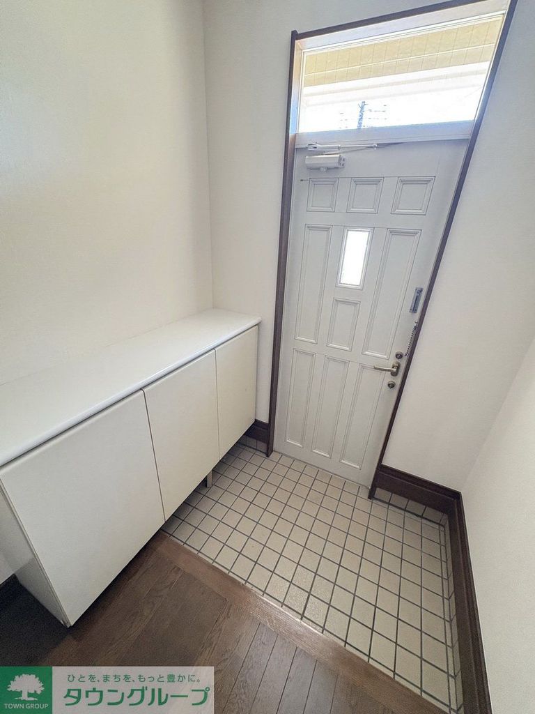 玄関　★シューズも多く揃えられます★