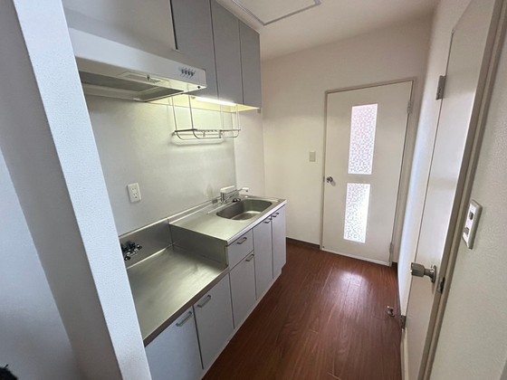 キッチン　※別号室のお写真です