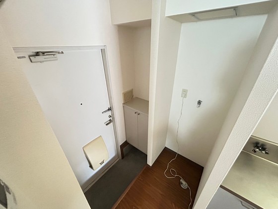 玄関　※別号室のお写真です