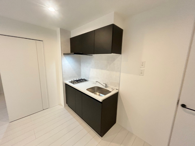 キッチン　２口コンロ付きのキッチンです