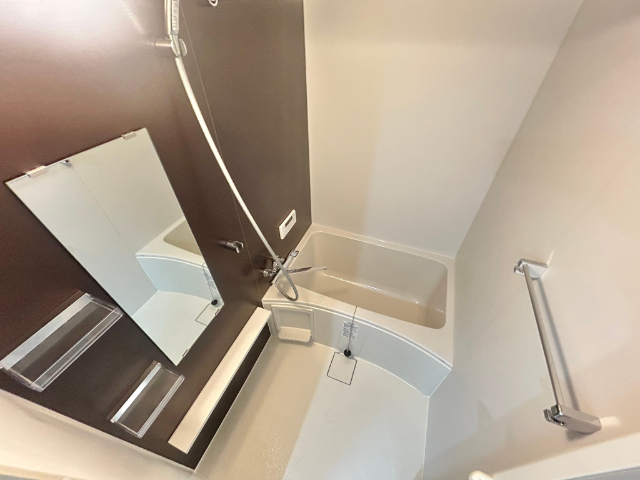 バス・シャワールーム　浴室乾燥機付きです