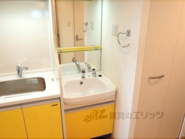 洗面設備　独立洗面台