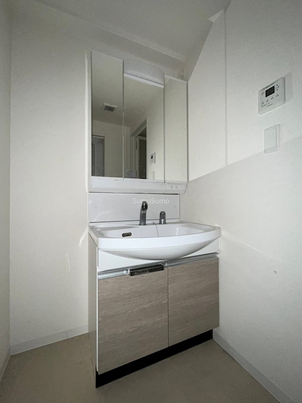 洗面設備　洗面所です