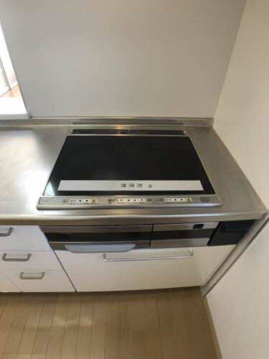 キッチン　IHクッキングヒーター
