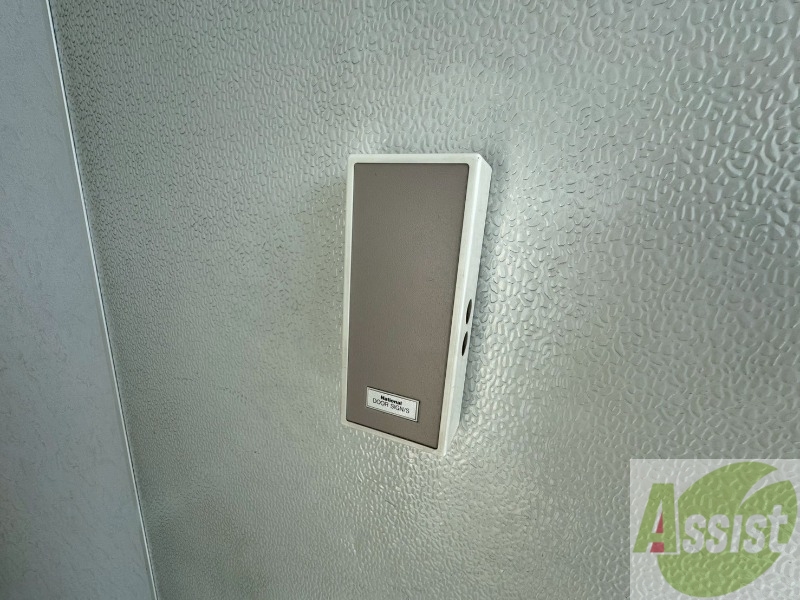 セキュリティ　来客時にはこちらのチャイムが鳴りますよ。