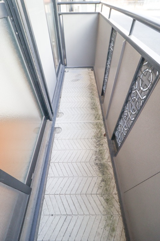 バルコニー　図面と現状に相違がある場合には現状を優先