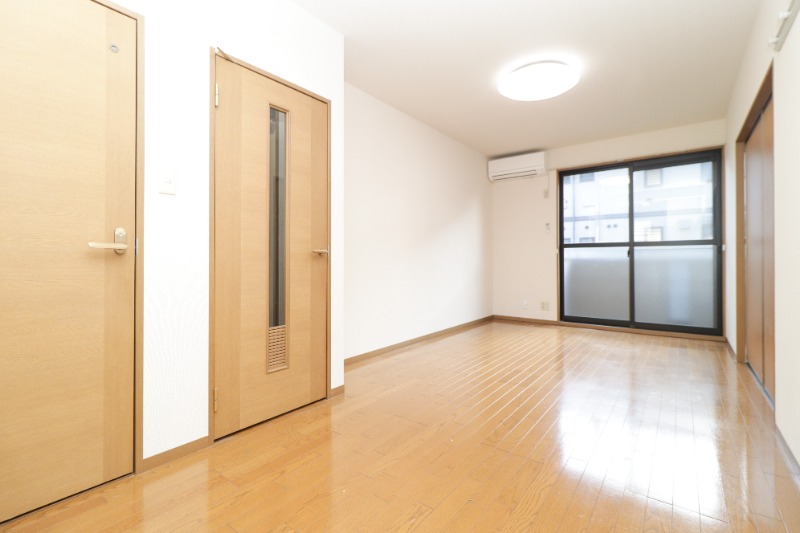 居室・リビング　図面と現状に相違がある場合には現状を優先