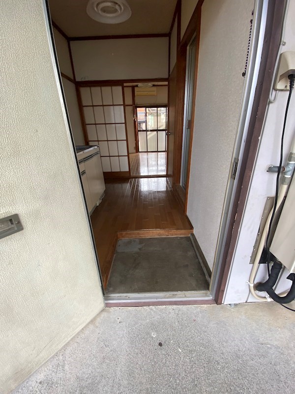 玄関　他部屋