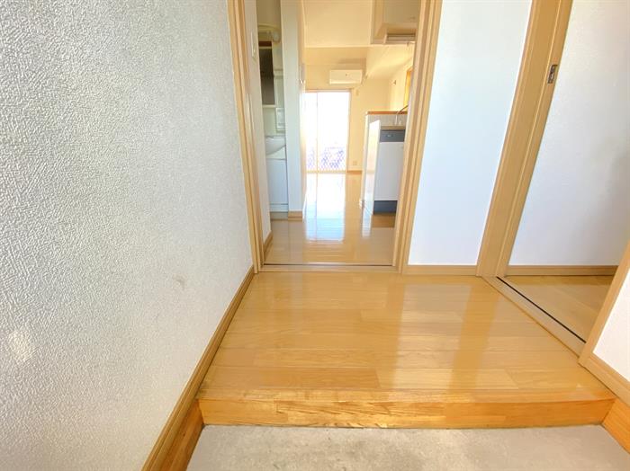 玄関　玄関部分です