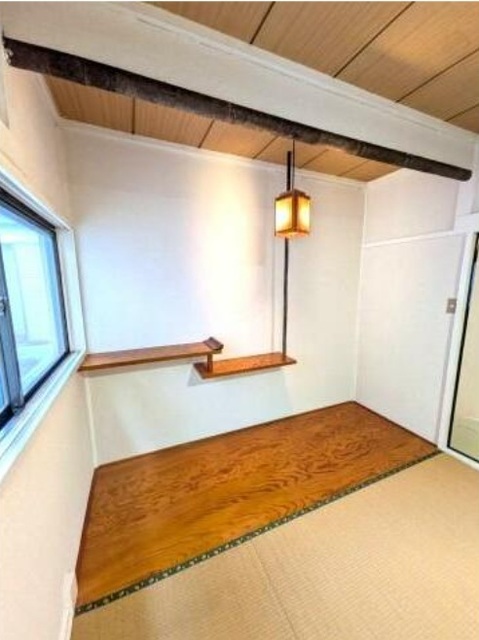 その他　２階和室床の間