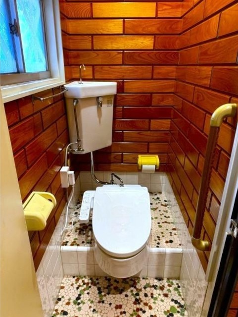 トイレ　トイレ