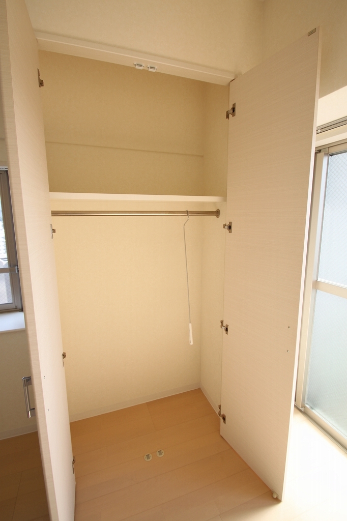 収納　収納力もあります！専用はしご付き