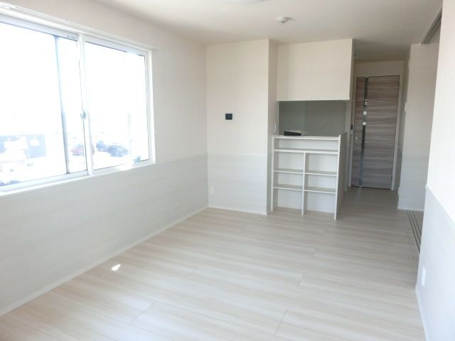 その他部屋・スペース　2面採光で日の光が良く入る明るいお部屋です