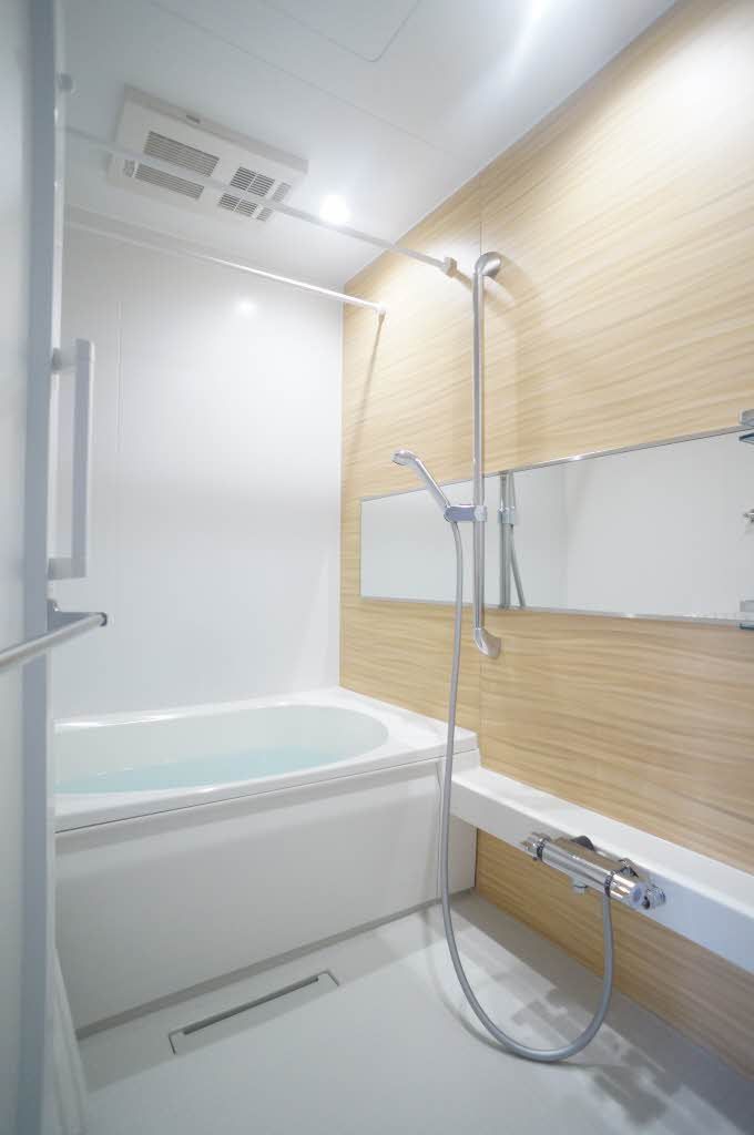 バス・シャワールーム　浴室