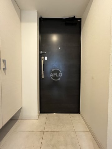 玄関　S-RESIDENCE新大阪WEST　玄関