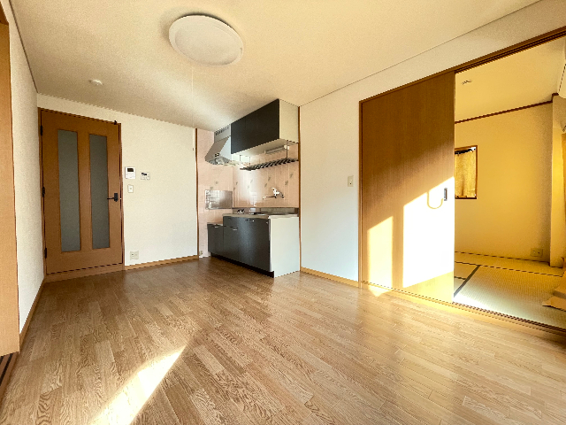 その他部屋・スペース　広いリビングです