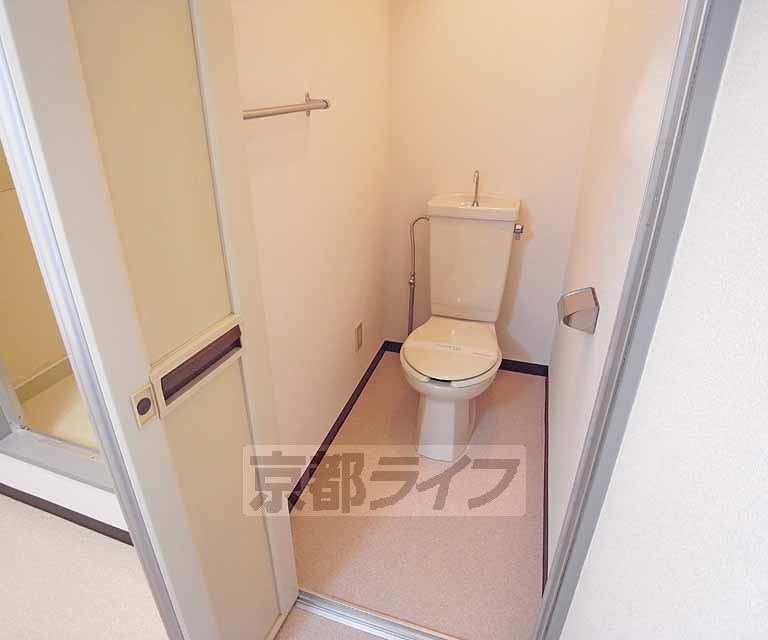 トイレ　ゆっくりできる広さのトイレ！