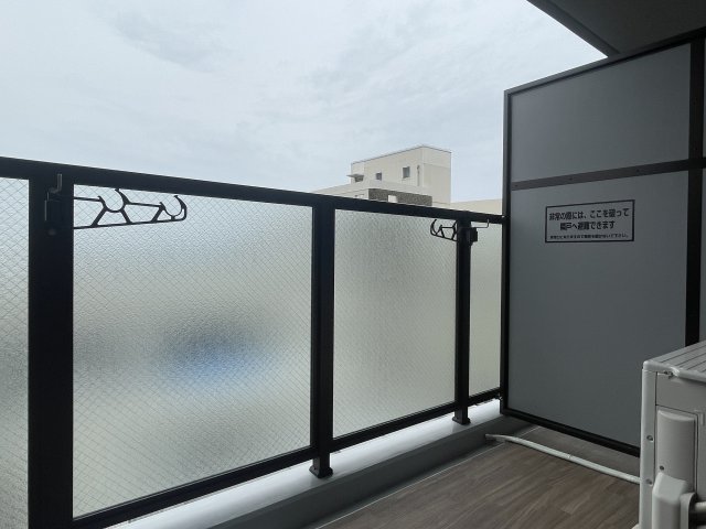 バルコニー　ArtizA淡路　バルコニー