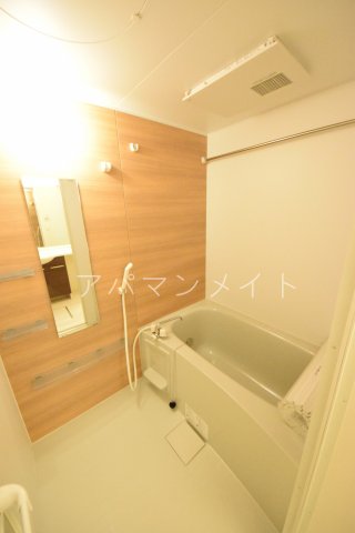 バス・シャワールーム　追い焚き付き！