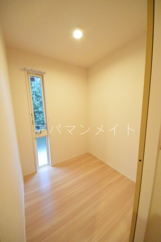 収納　窓あり！納戸スペース！