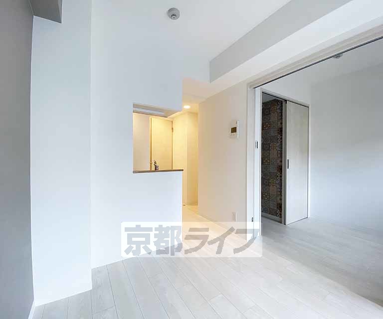 居室・リビング　２０２６年築、設備充実物件