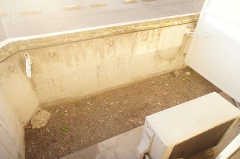 バルコニー　図面と現状に相違がある場合には現状を優先