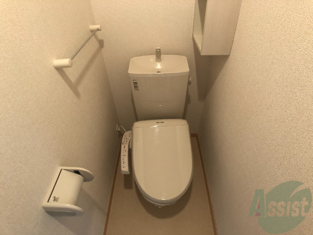 トイレ　トイレはウォシュレット機能付き。シャワートイレは日本の宝。