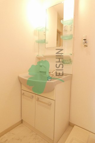 洗面設備　シンプルで使いやすい洗面台です！