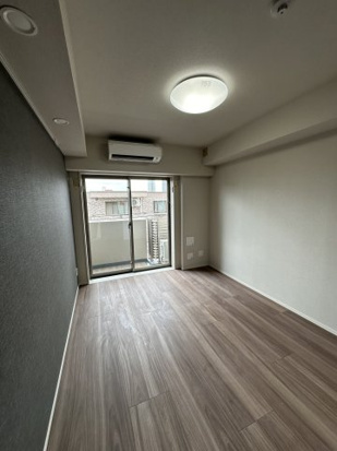 居室・リビング　※別部屋参考写真