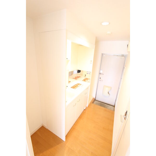 キッチン　同タイプの写真です。