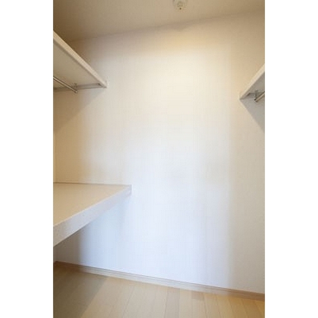 収納　ウォークインクローゼット