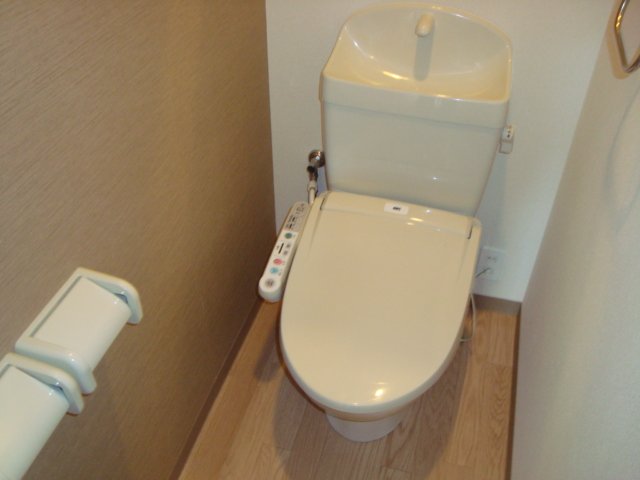 トイレ　ＷＣ（シャワー付トイレ）