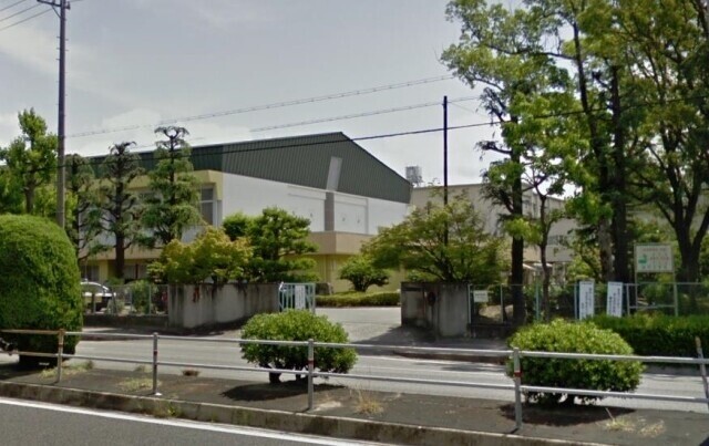 小学校　岡崎市立連尺小学校（小学校）まで995m