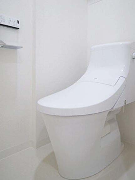 トイレ　★温水洗浄便座★