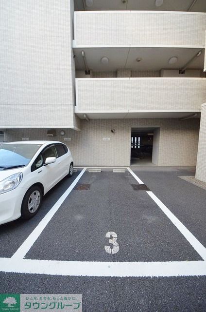 駐車場　駐車場