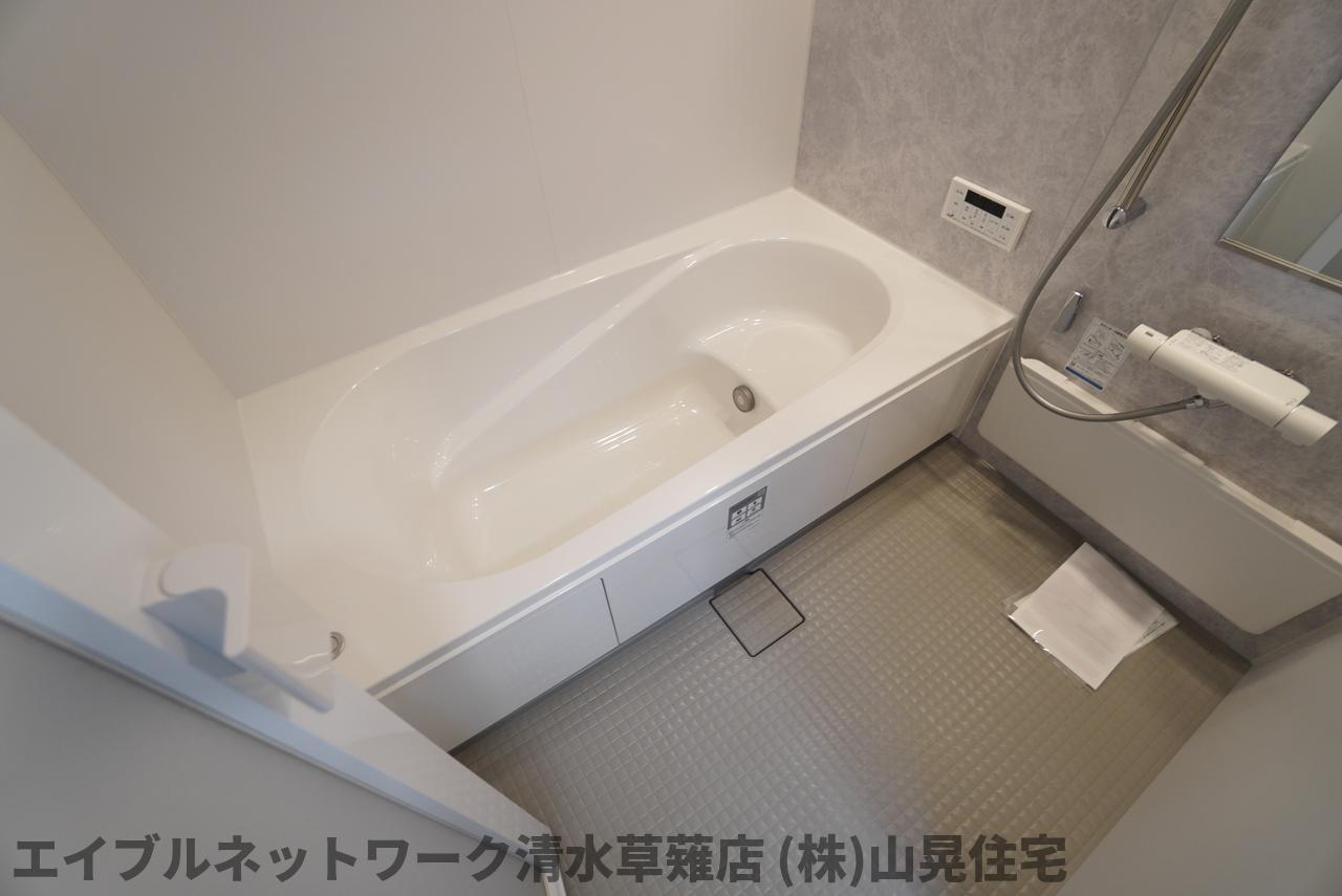 バス・シャワールーム　ゆったり過ごせるお風呂です