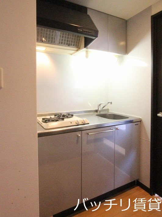 キッチン　画像は別号室写真の為、現状を優先いたします。