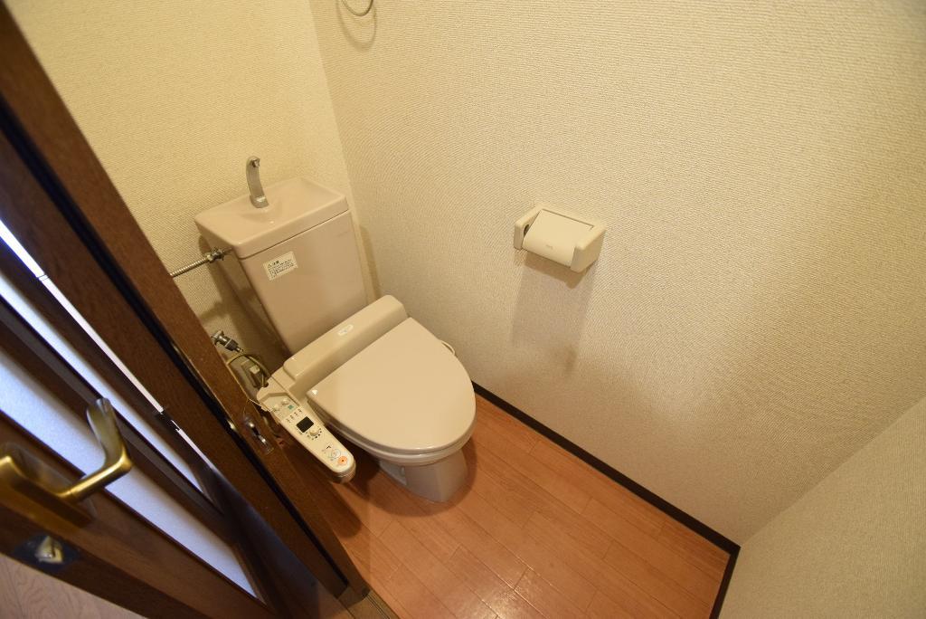 トイレ　シャワー付トイレ