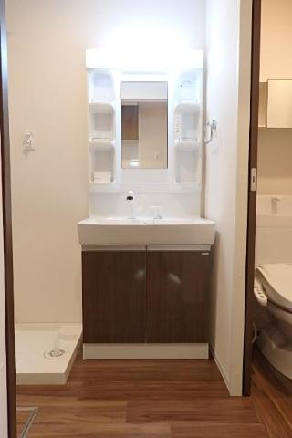 洗面設備　洗髪洗面化粧台