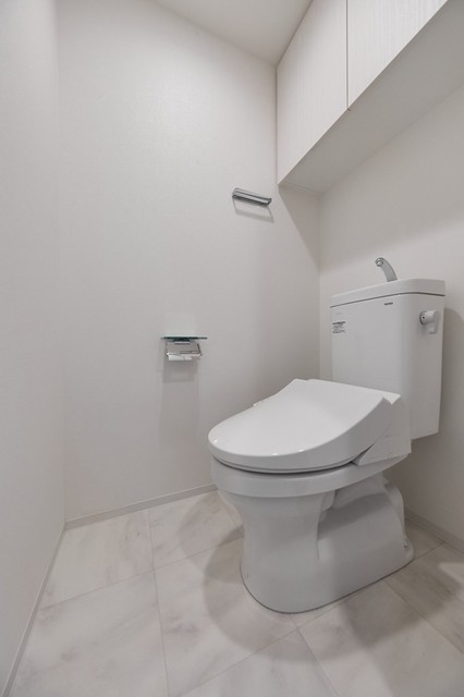 トイレ　※写真は同タイプ住戸です。