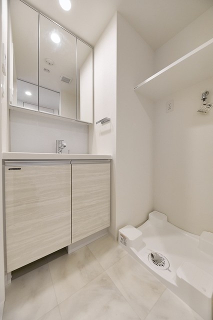 洗面設備　※写真は同タイプ住戸です。