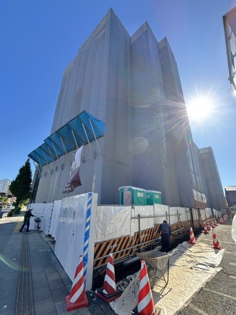 建物外観　建築中