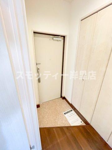 玄関　落ち着いた玄関です